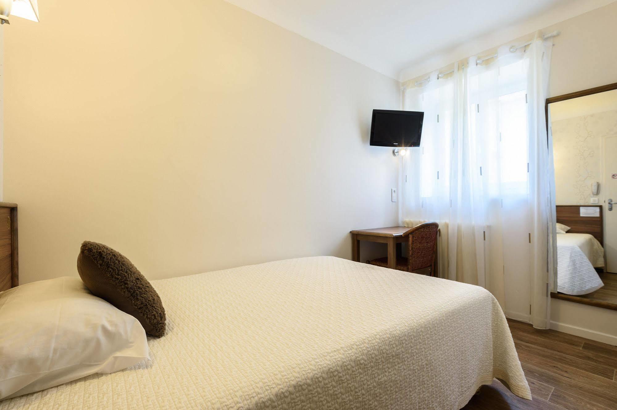 Alfred Hotels Les Halles เบียริตซ์ ภายนอก รูปภาพ