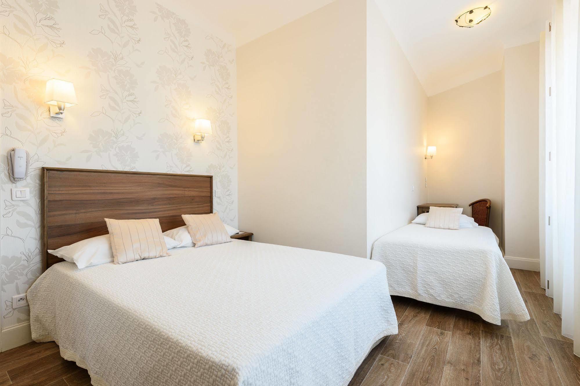 Alfred Hotels Les Halles เบียริตซ์ ภายนอก รูปภาพ